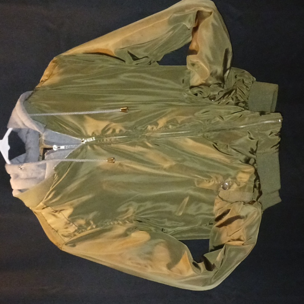 Hooded bomber
